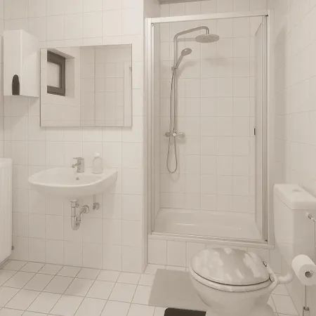 Mit 2 Separaten Zimmern Apartment *