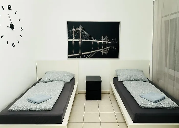 Mit 2 Separaten Zimmern Apartment *